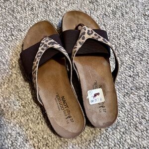 Naot Penelope cheetah print brown stretch sandals